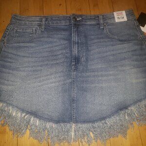 Celebrity Pink Denim Skirt Size 19/34 Brand New With Tags